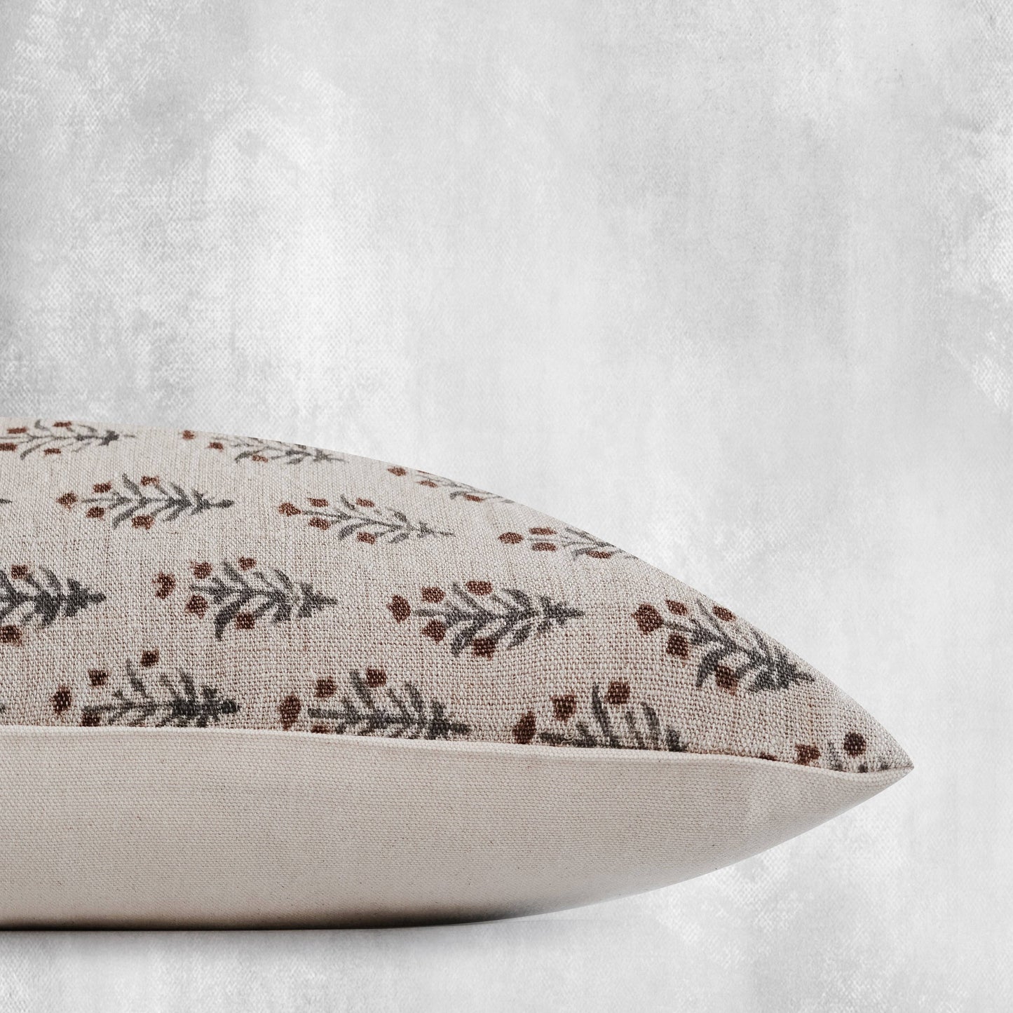 OLABISI - Indian Hand Block Print Pillow Cover: 22 in X 22 in
