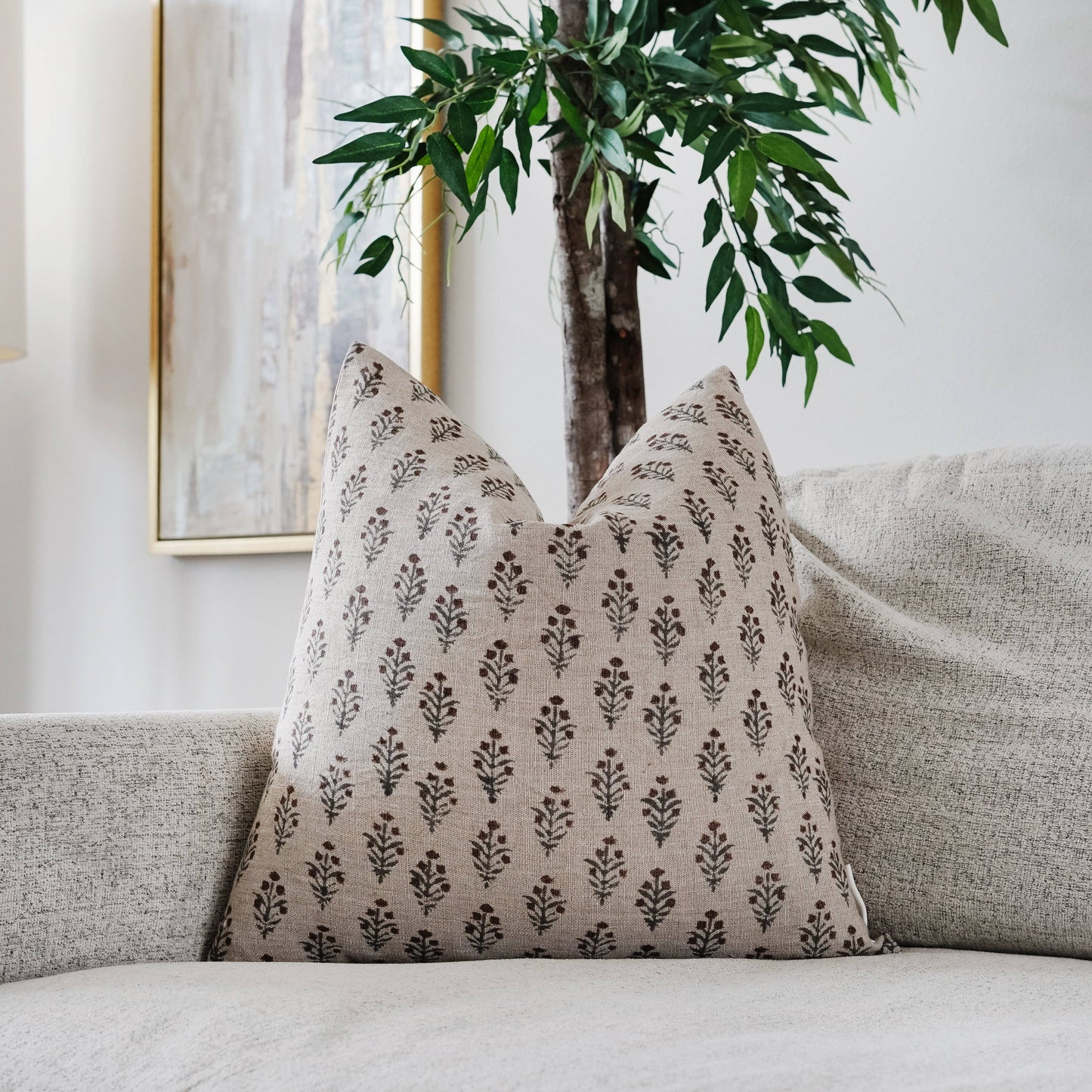 OLABISI - Indian Hand Block Print Pillow Cover: 22 in X 22 in