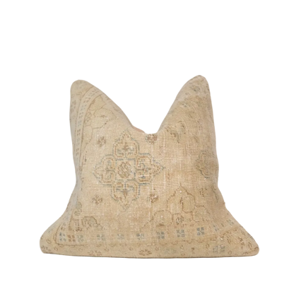 Axel Turkish Pillow: 20 x 20 / II