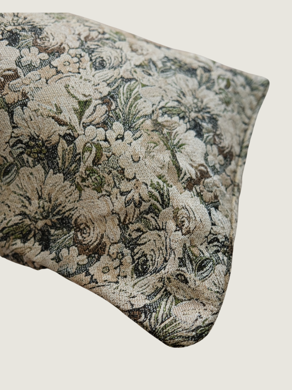 Gabrielle Tapestry Pillow: 18 x 18