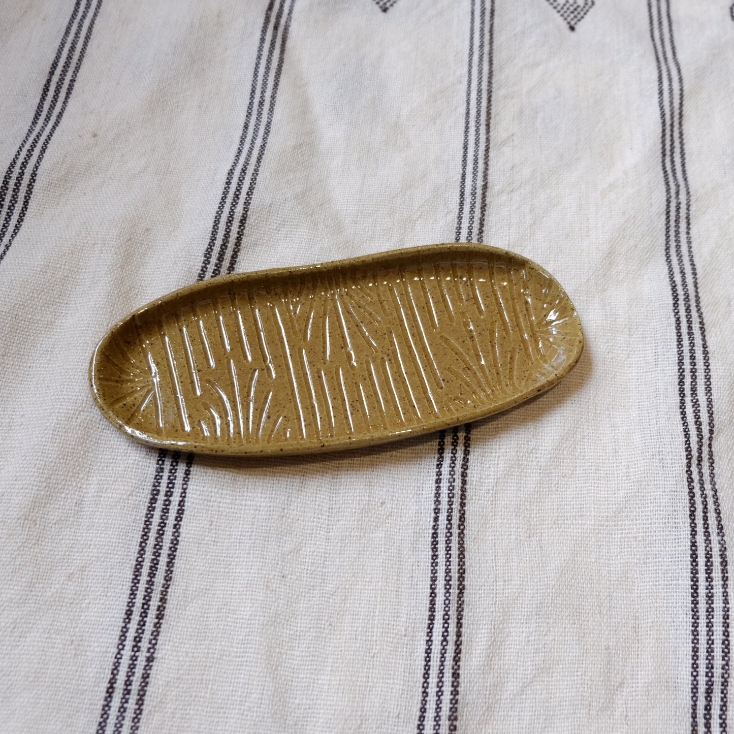 Mustard Tray