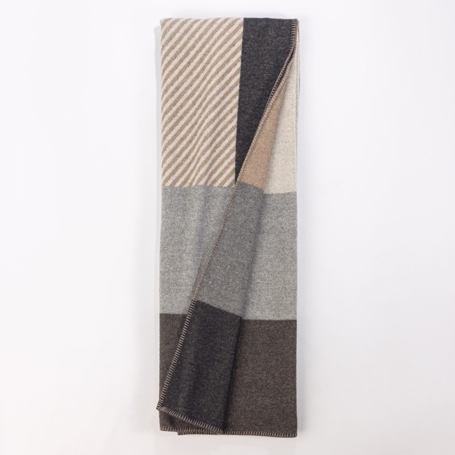 Montreal Merino Virgin Wool, Charcoal, Super Throw