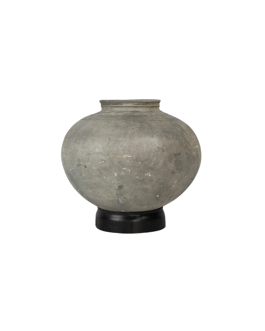 Large Mud Pot With Base