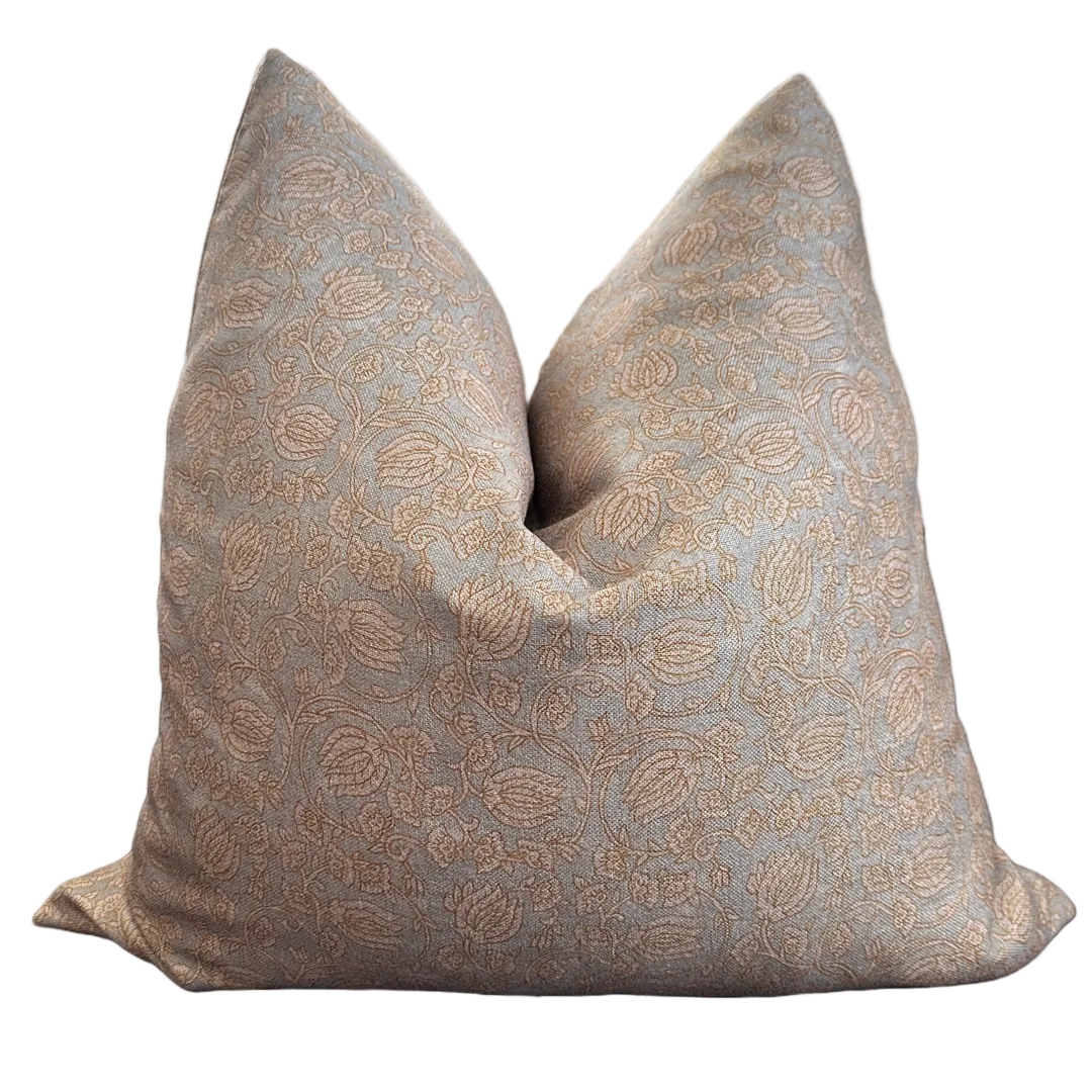 Winnie Pillow Cover: 18x18 Cover Only