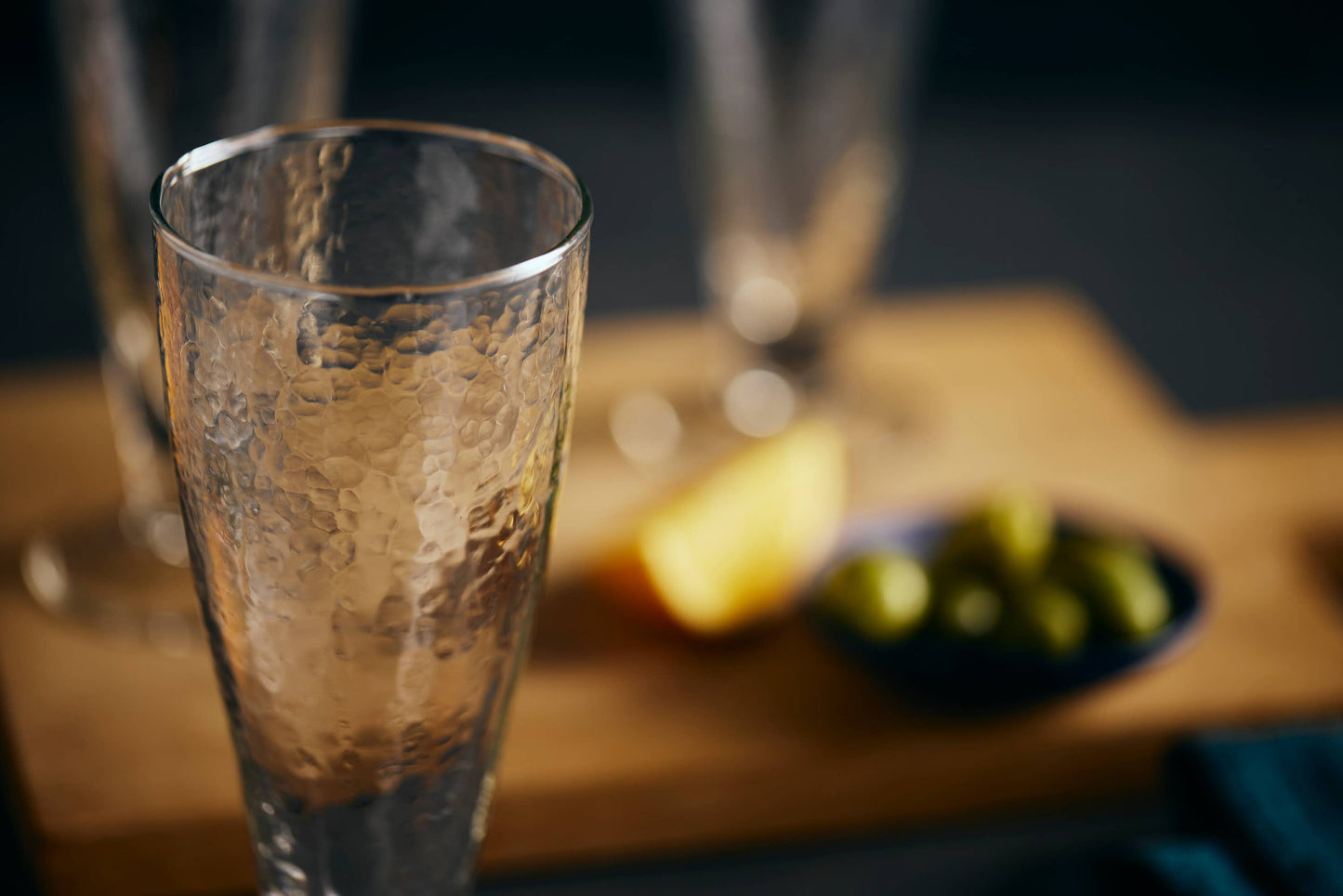 Pebbled Footed Tulip Glass | Set of 4