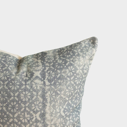 Diamond Floral Thick Weave - 22"