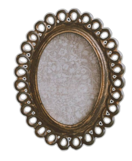 Fancy Scalloped Oval Photo Frame